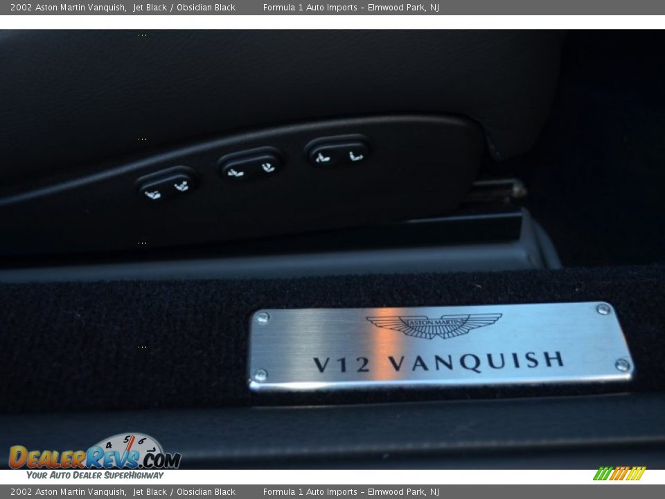 Controls of 2002 Aston Martin Vanquish  Photo #22