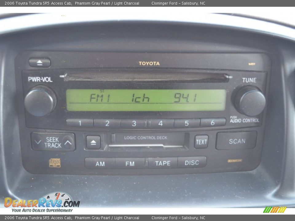 Audio System of 2006 Toyota Tundra SR5 Access Cab Photo #25