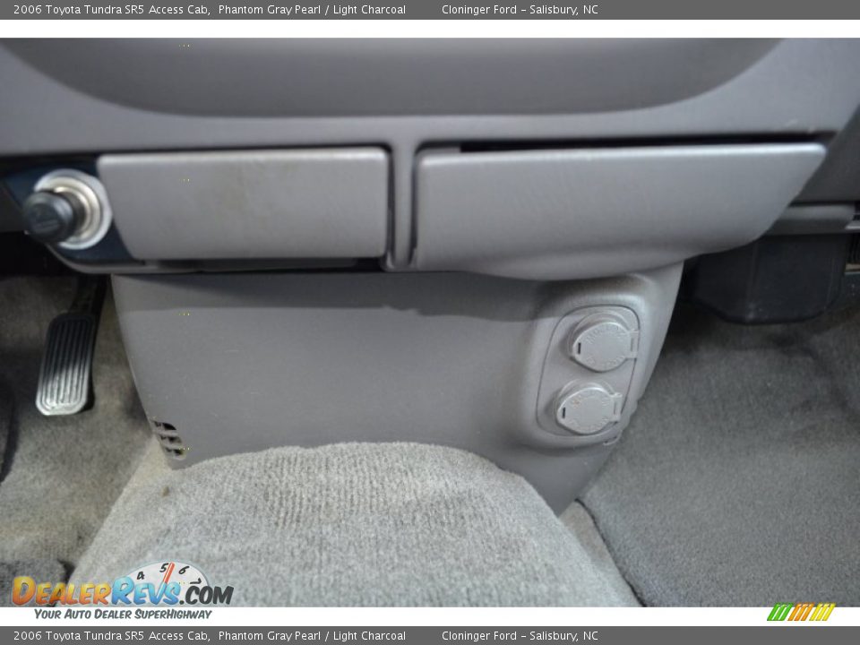 2006 Toyota Tundra SR5 Access Cab Phantom Gray Pearl / Light Charcoal Photo #27
