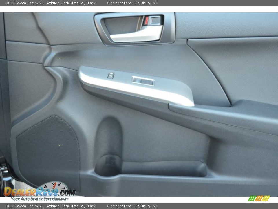 2013 Toyota Camry SE Attitude Black Metallic / Black Photo #17
