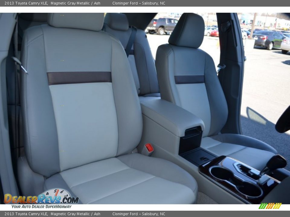 2013 Toyota Camry XLE Magnetic Gray Metallic / Ash Photo #18