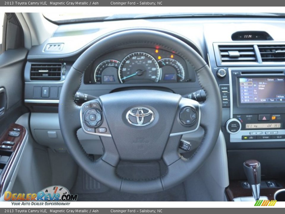 2013 Toyota Camry XLE Magnetic Gray Metallic / Ash Photo #22