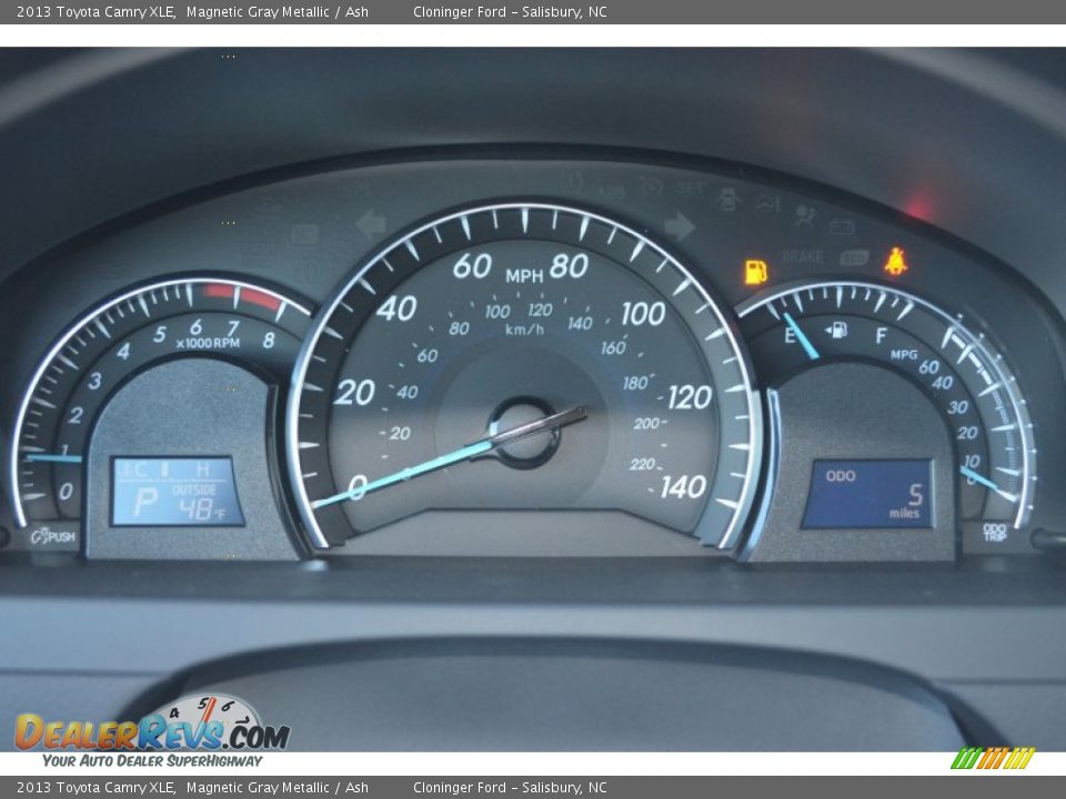 2013 Toyota Camry XLE Magnetic Gray Metallic / Ash Photo #28