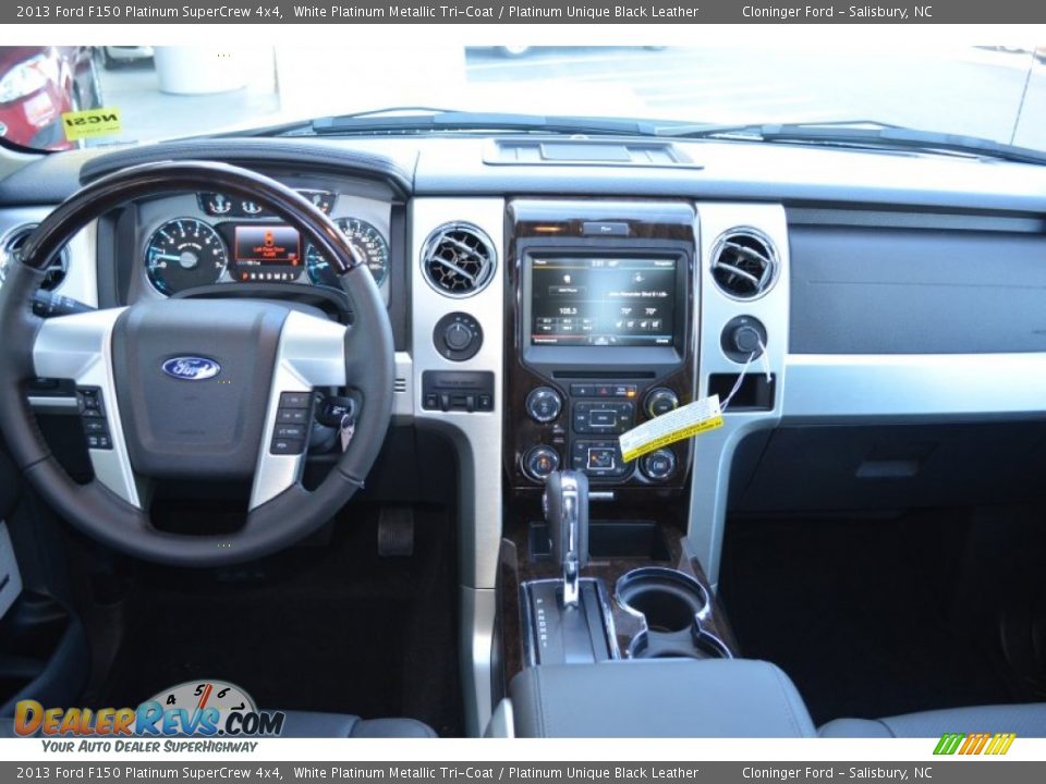 2013 Ford F150 Platinum SuperCrew 4x4 White Platinum Metallic Tri-Coat / Platinum Unique Black Leather Photo #28