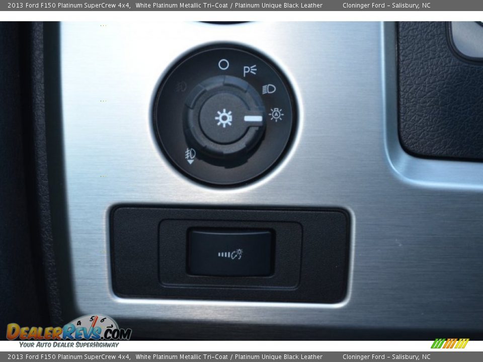 2013 Ford F150 Platinum SuperCrew 4x4 White Platinum Metallic Tri-Coat / Platinum Unique Black Leather Photo #32