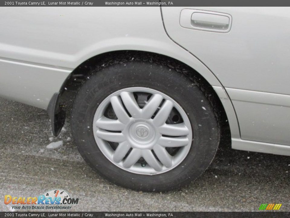2001 Toyota Camry LE Lunar Mist Metallic / Gray Photo #8