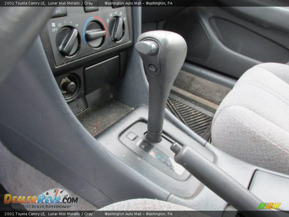2001 Toyota Camry LE Lunar Mist Metallic / Gray Photo #14