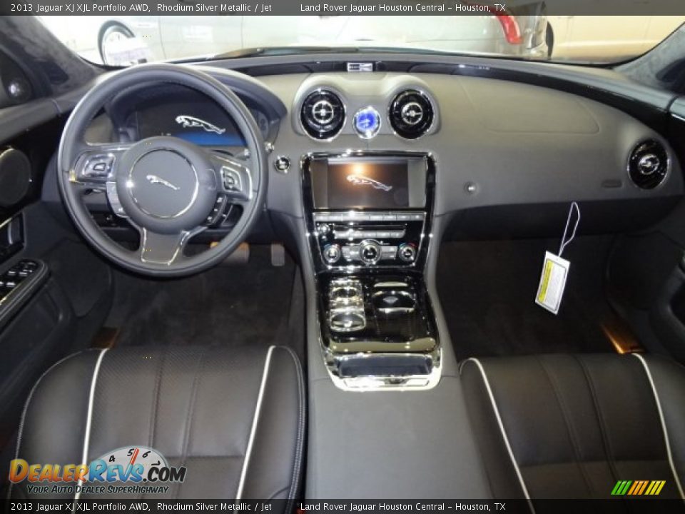 Dashboard of 2013 Jaguar XJ XJL Portfolio AWD Photo #3