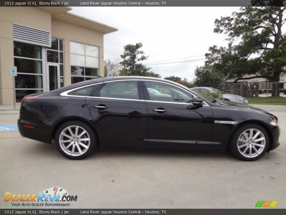 2013 Jaguar XJ XJ Ebony Black / Jet Photo #11