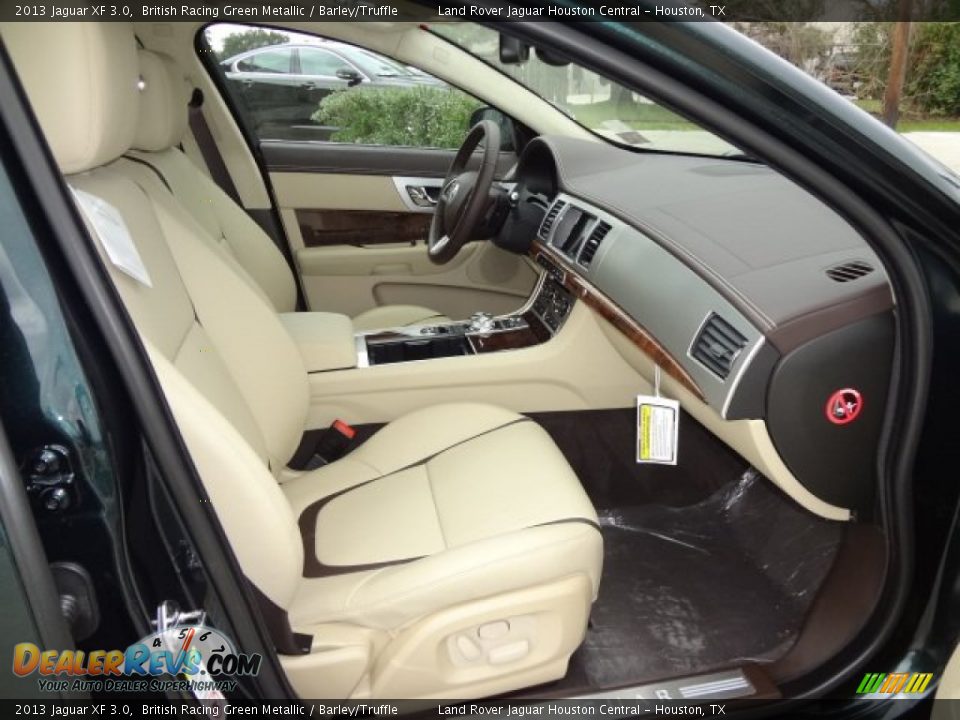 Front Seat of 2013 Jaguar XF 3.0 Photo #12