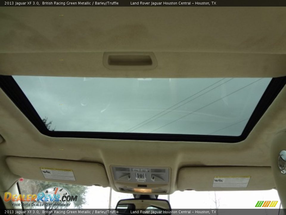Sunroof of 2013 Jaguar XF 3.0 Photo #15