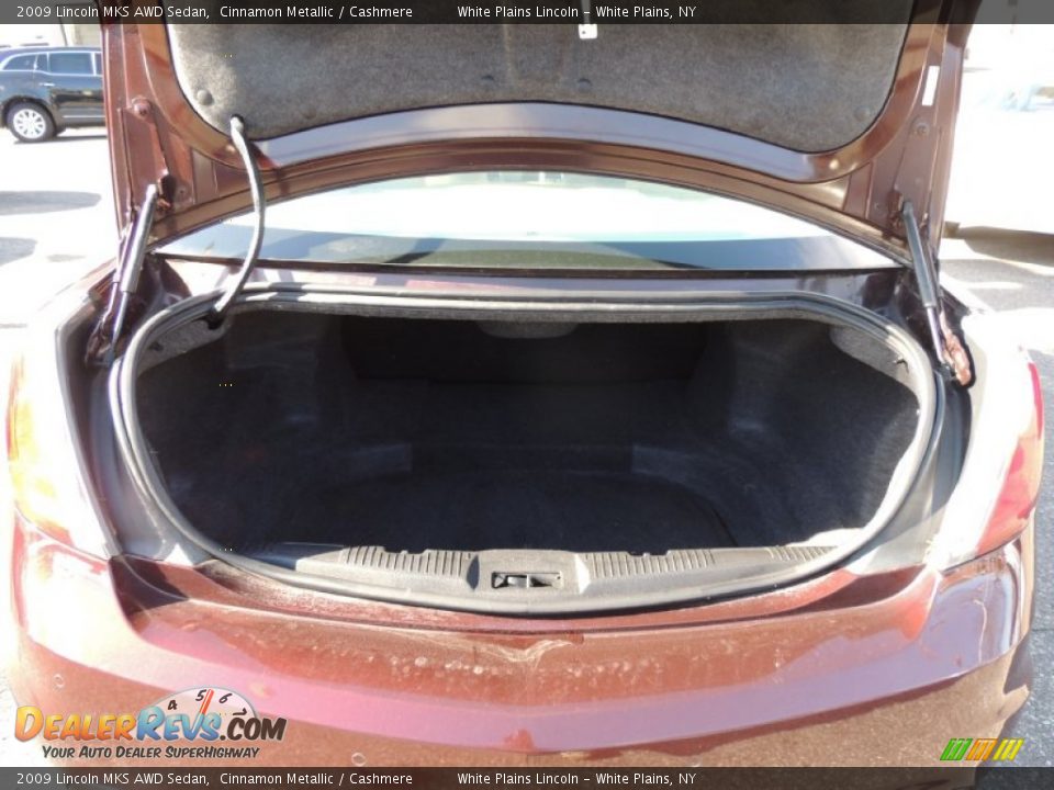 2009 Lincoln MKS AWD Sedan Trunk Photo #27