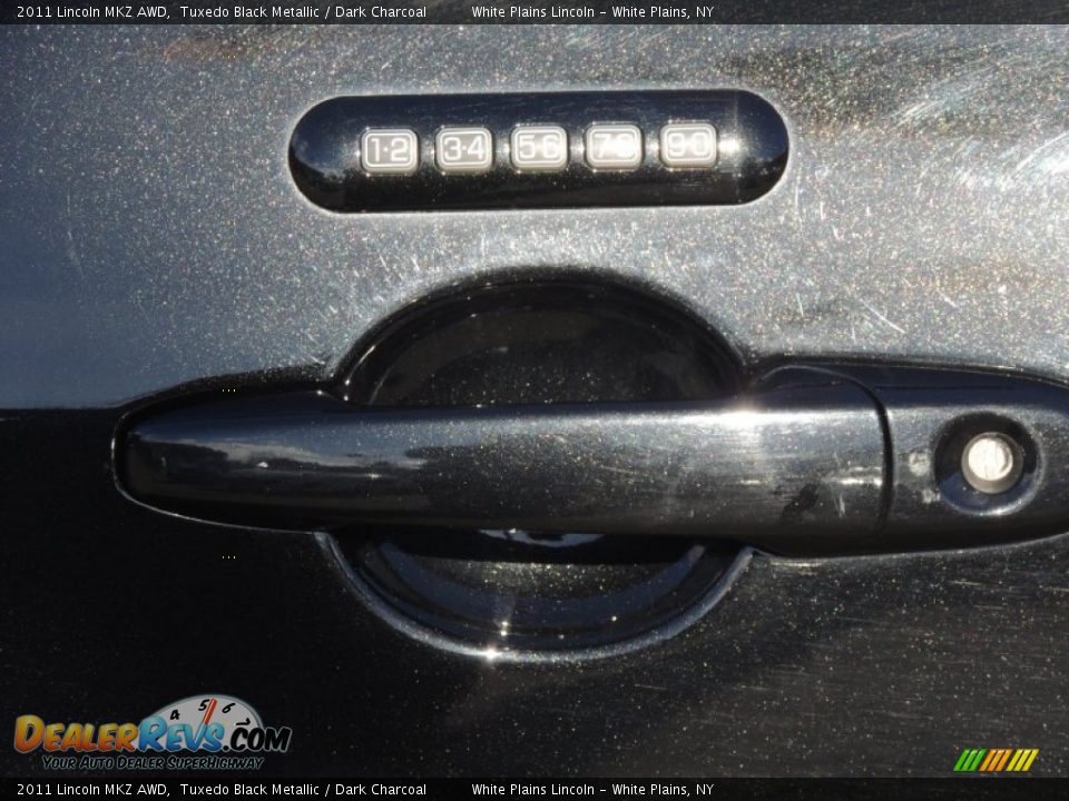 2011 Lincoln MKZ AWD Tuxedo Black Metallic / Dark Charcoal Photo #14