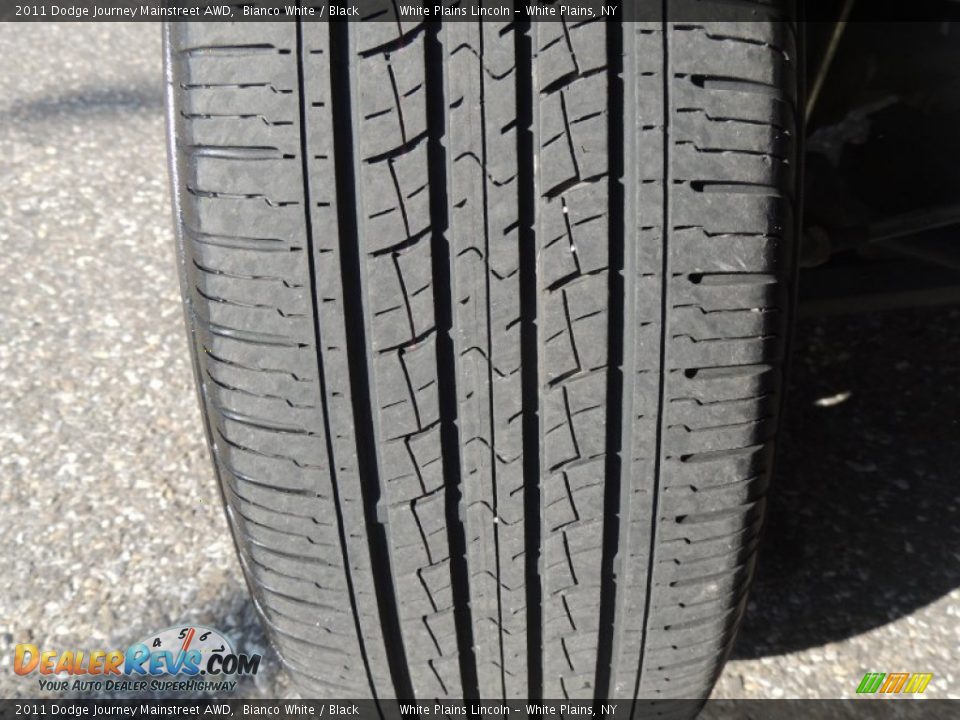 2011 Dodge Journey Mainstreet AWD Bianco White / Black Photo #2