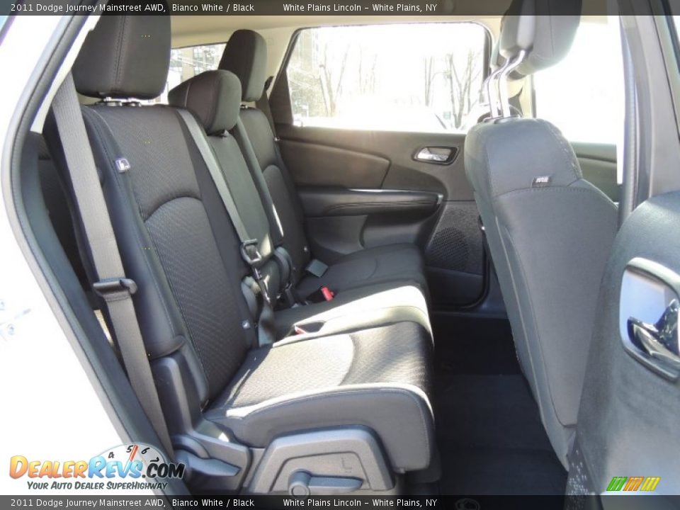 2011 Dodge Journey Mainstreet AWD Bianco White / Black Photo #11