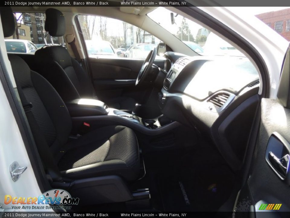 2011 Dodge Journey Mainstreet AWD Bianco White / Black Photo #13