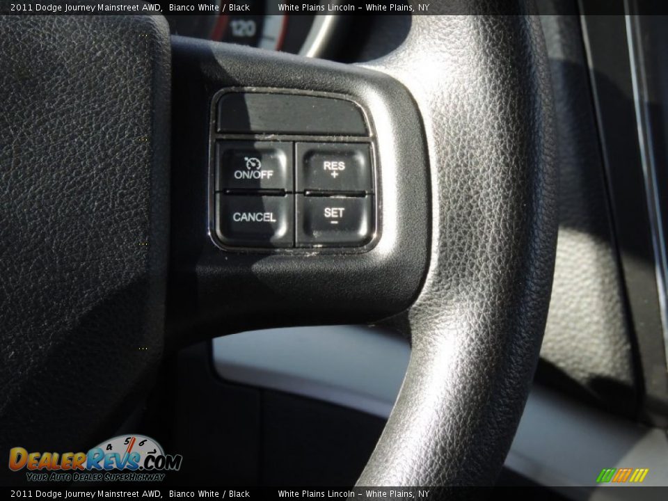 2011 Dodge Journey Mainstreet AWD Bianco White / Black Photo #19
