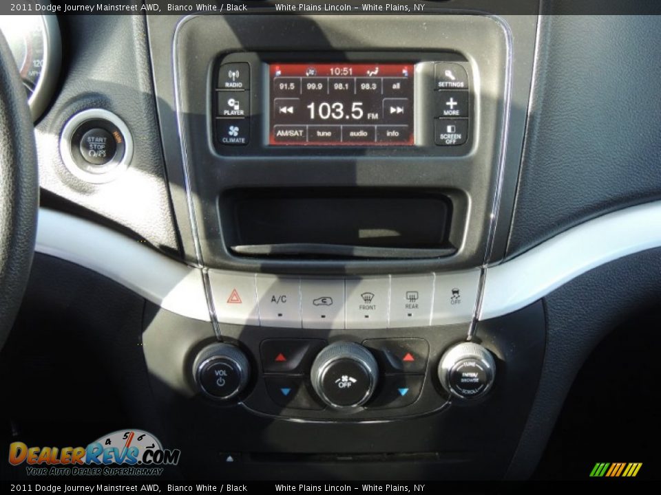 2011 Dodge Journey Mainstreet AWD Bianco White / Black Photo #21