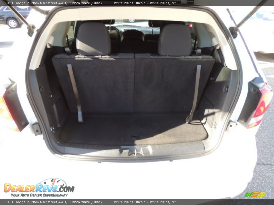 2011 Dodge Journey Mainstreet AWD Bianco White / Black Photo #25