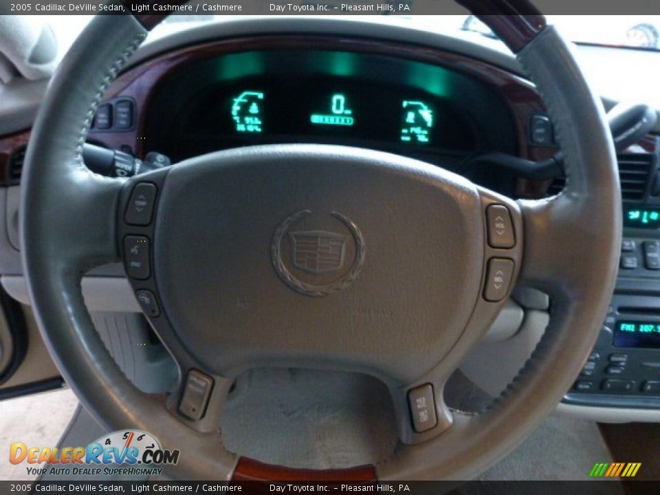 2005 Cadillac DeVille Sedan Steering Wheel Photo #17
