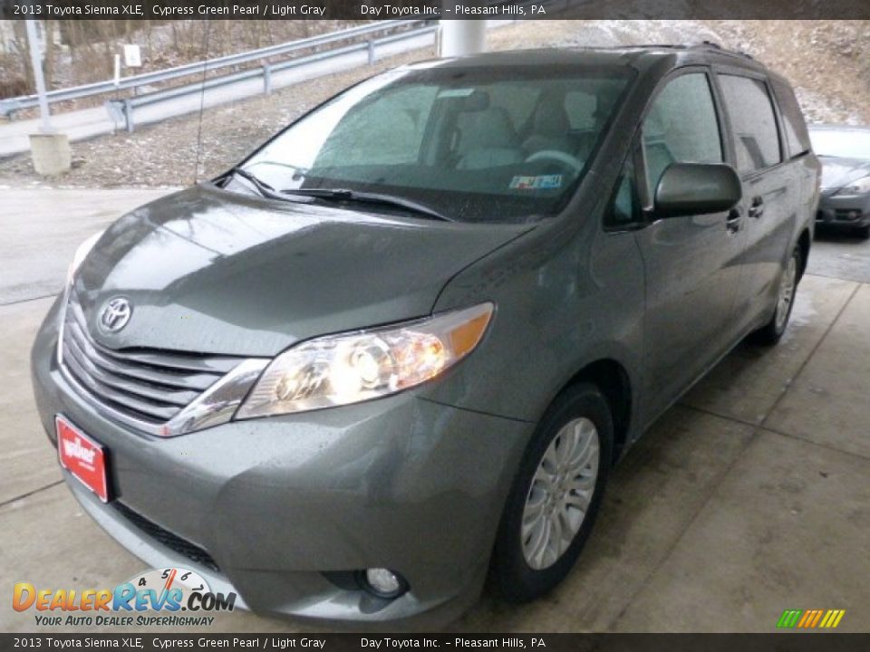 2013 Toyota Sienna XLE Cypress Green Pearl / Light Gray Photo #5