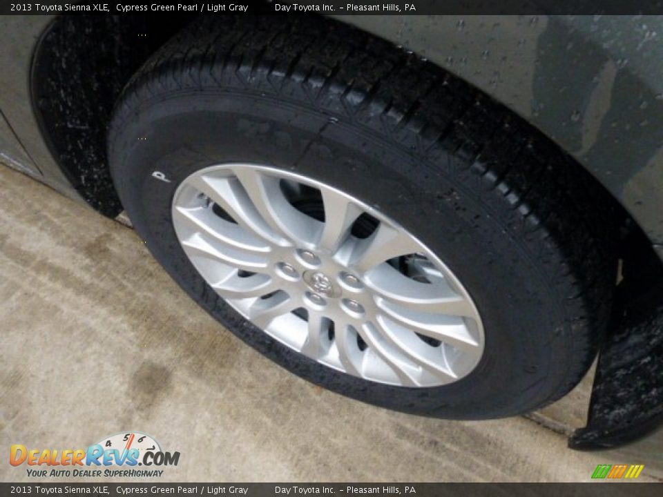 2013 Toyota Sienna XLE Cypress Green Pearl / Light Gray Photo #8