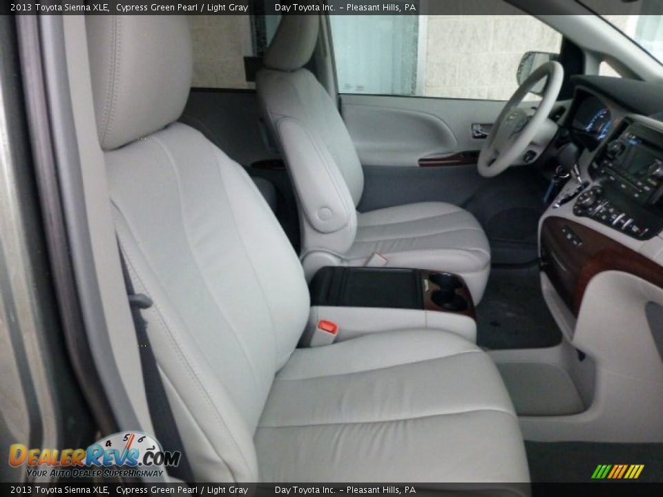 2013 Toyota Sienna XLE Cypress Green Pearl / Light Gray Photo #9