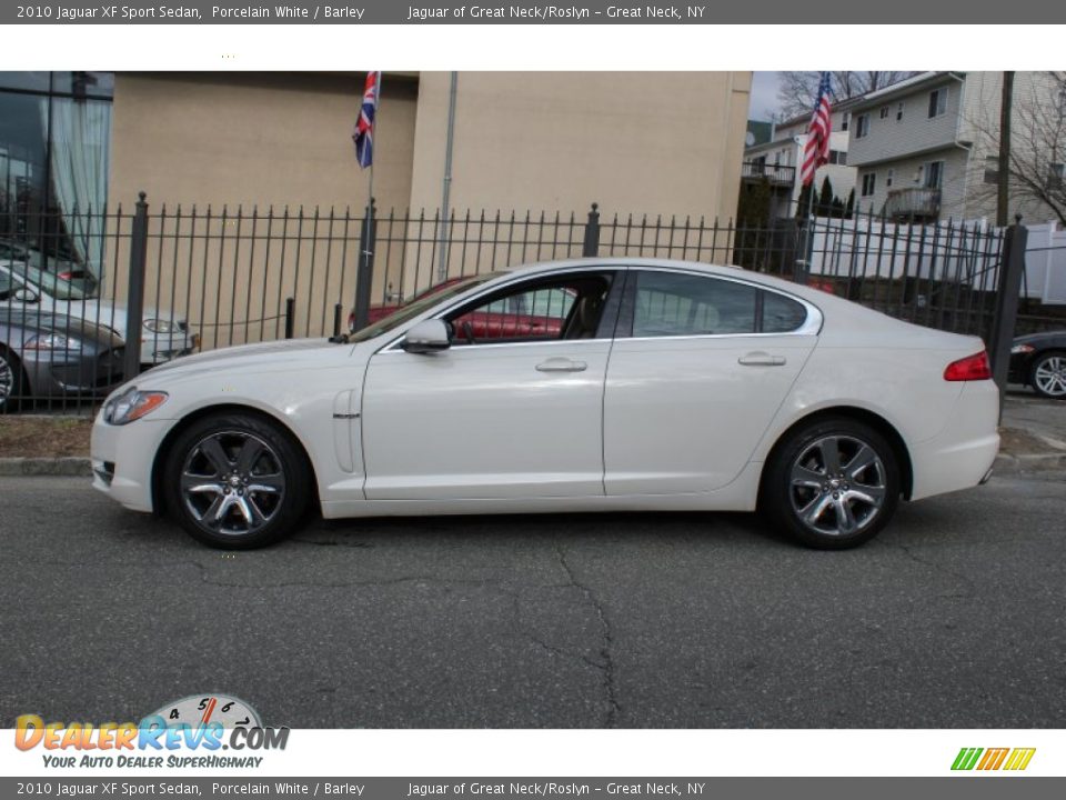 2010 Jaguar XF Sport Sedan Porcelain White / Barley Photo #3