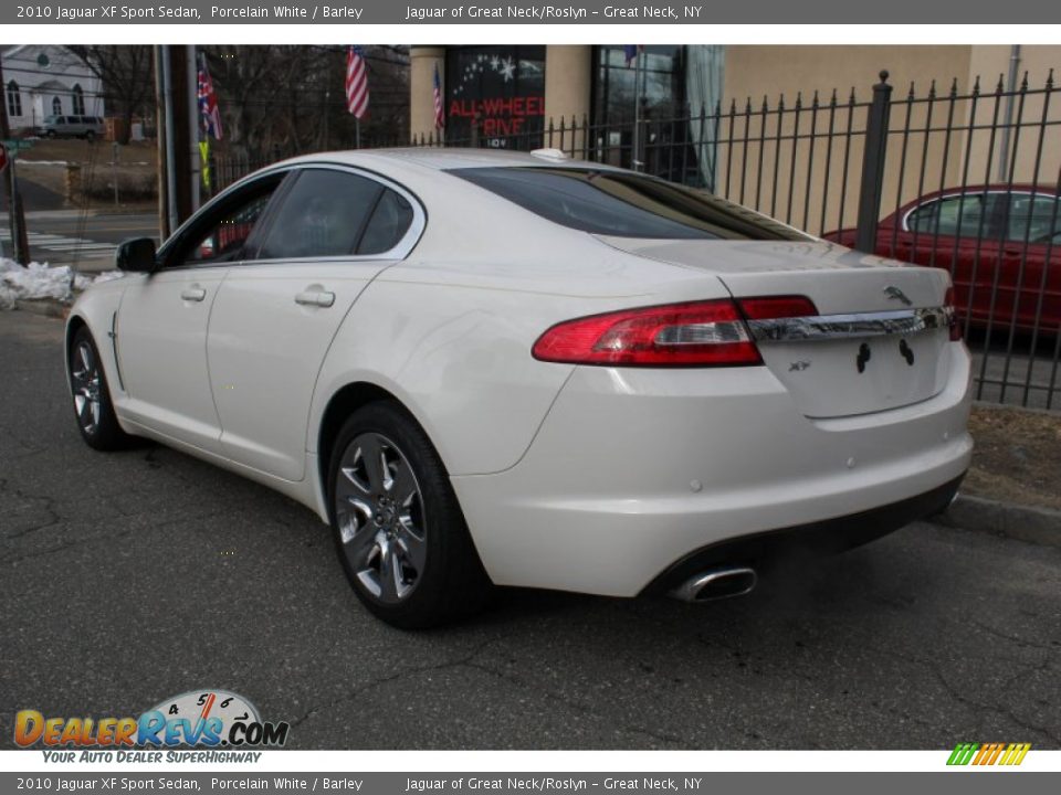2010 Jaguar XF Sport Sedan Porcelain White / Barley Photo #4