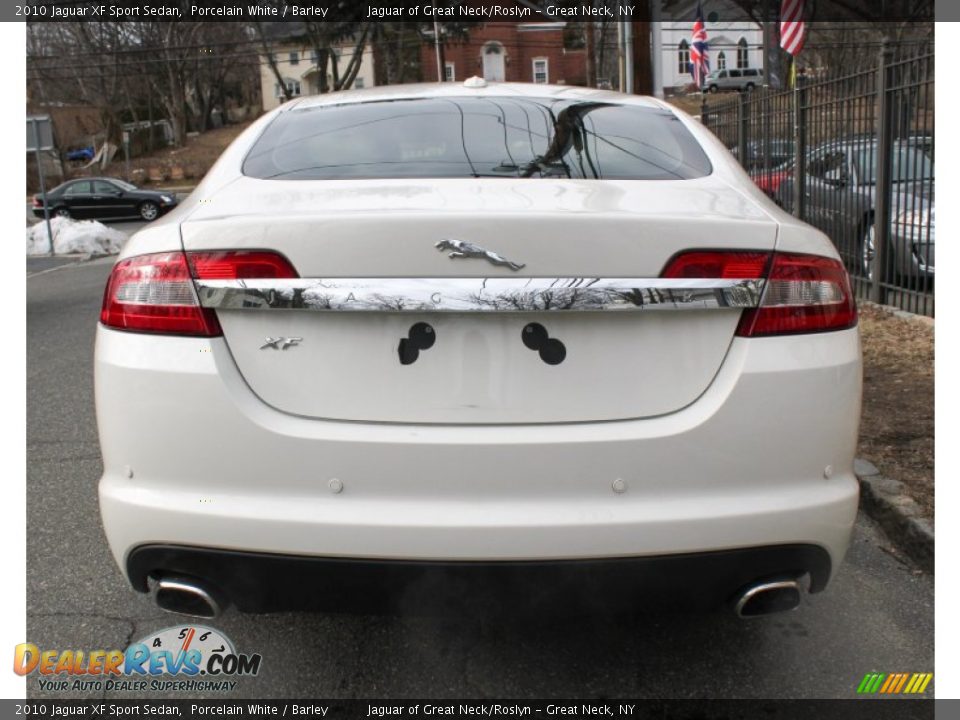 2010 Jaguar XF Sport Sedan Porcelain White / Barley Photo #5