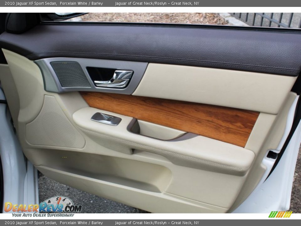 2010 Jaguar XF Sport Sedan Porcelain White / Barley Photo #9