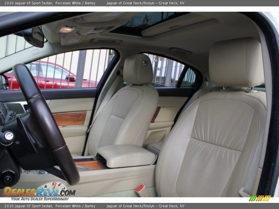 2010 Jaguar XF Sport Sedan Porcelain White / Barley Photo #19