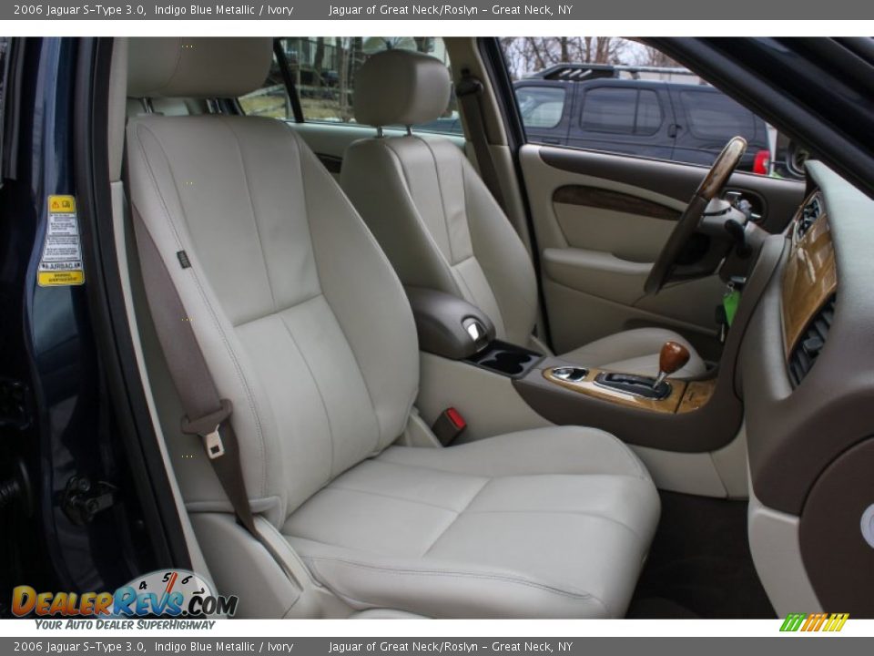 2006 Jaguar S-Type 3.0 Indigo Blue Metallic / Ivory Photo #10