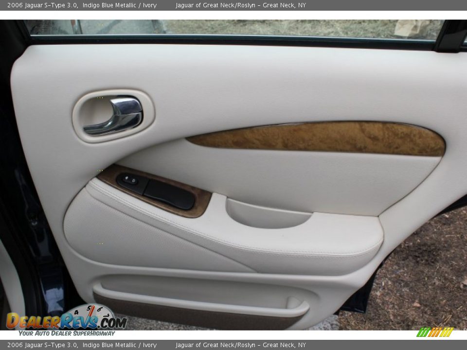 2006 Jaguar S-Type 3.0 Indigo Blue Metallic / Ivory Photo #12