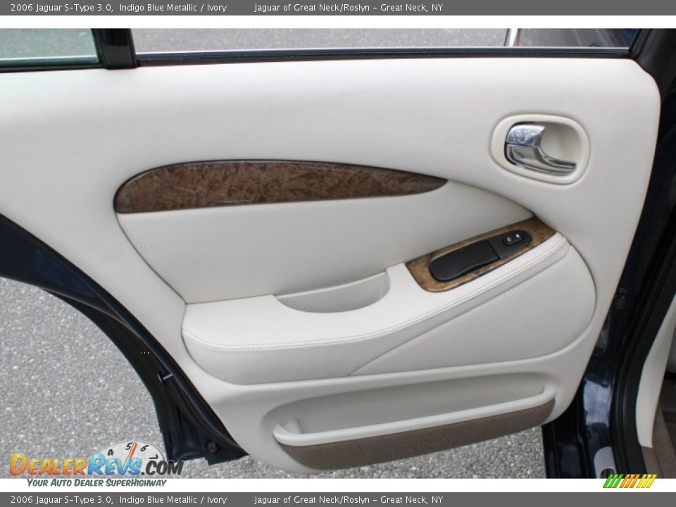 2006 Jaguar S-Type 3.0 Indigo Blue Metallic / Ivory Photo #15