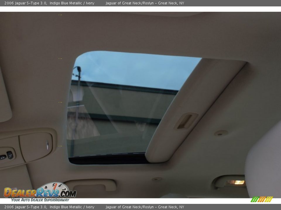 2006 Jaguar S-Type 3.0 Indigo Blue Metallic / Ivory Photo #24