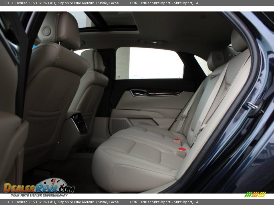2013 Cadillac XTS Luxury FWD Sapphire Blue Metallic / Shale/Cocoa Photo #19