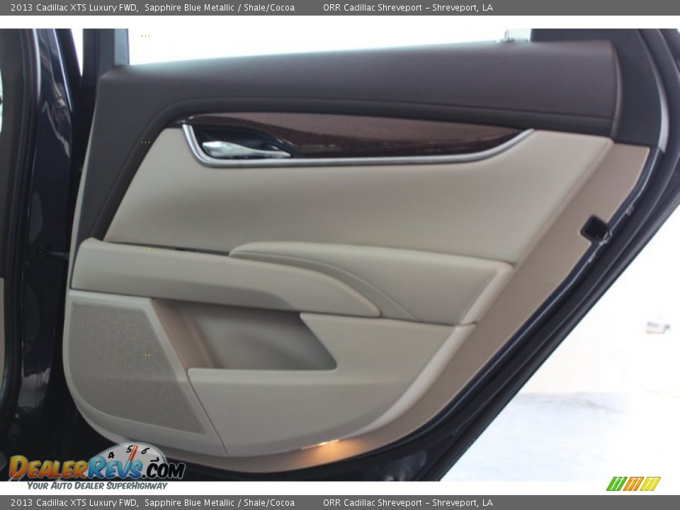 2013 Cadillac XTS Luxury FWD Sapphire Blue Metallic / Shale/Cocoa Photo #20