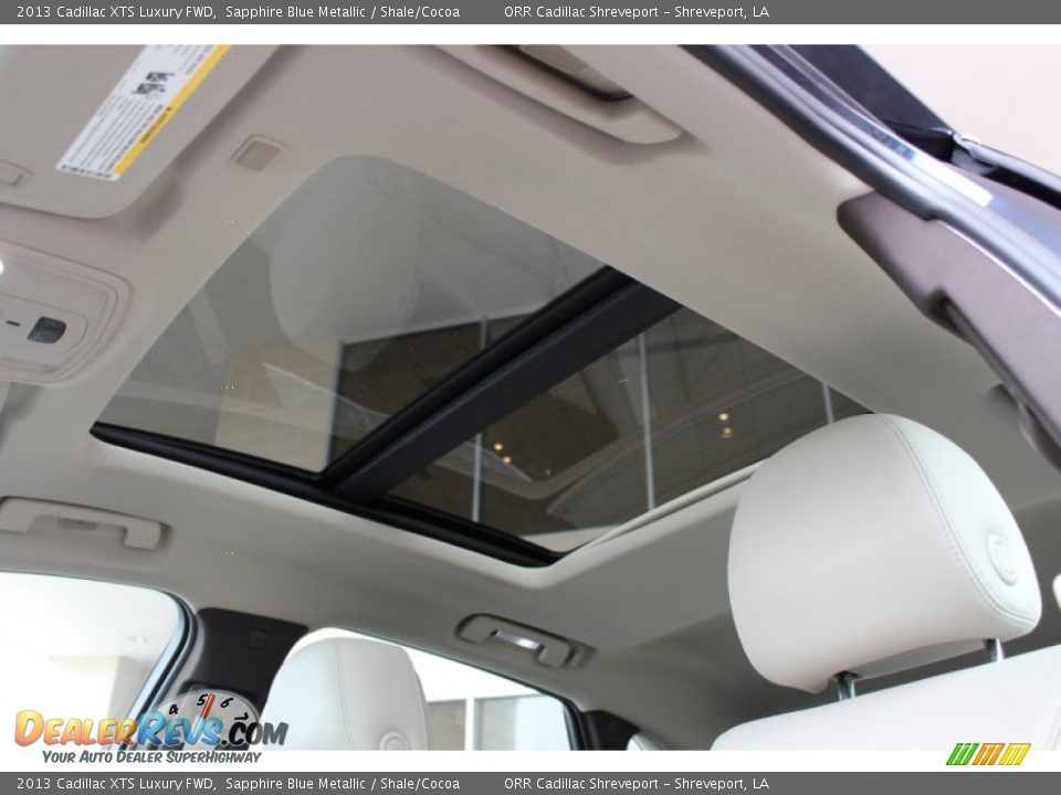 2013 Cadillac XTS Luxury FWD Sapphire Blue Metallic / Shale/Cocoa Photo #24