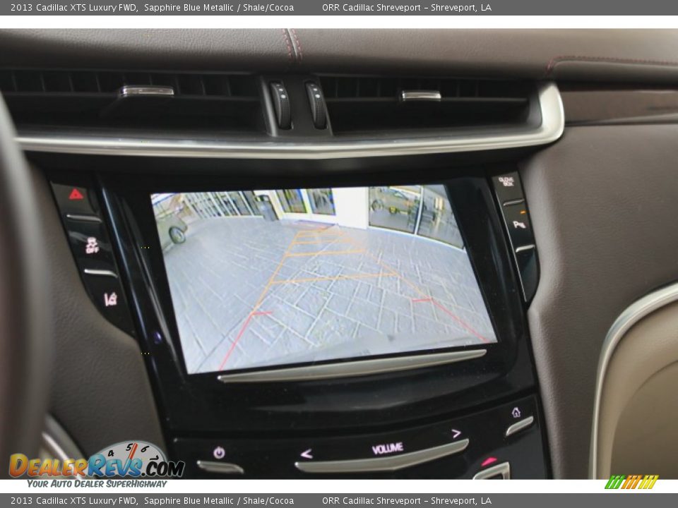 2013 Cadillac XTS Luxury FWD Sapphire Blue Metallic / Shale/Cocoa Photo #25