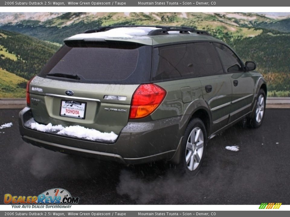 2006 Subaru Outback 2.5i Wagon Willow Green Opalescent / Taupe Photo #3