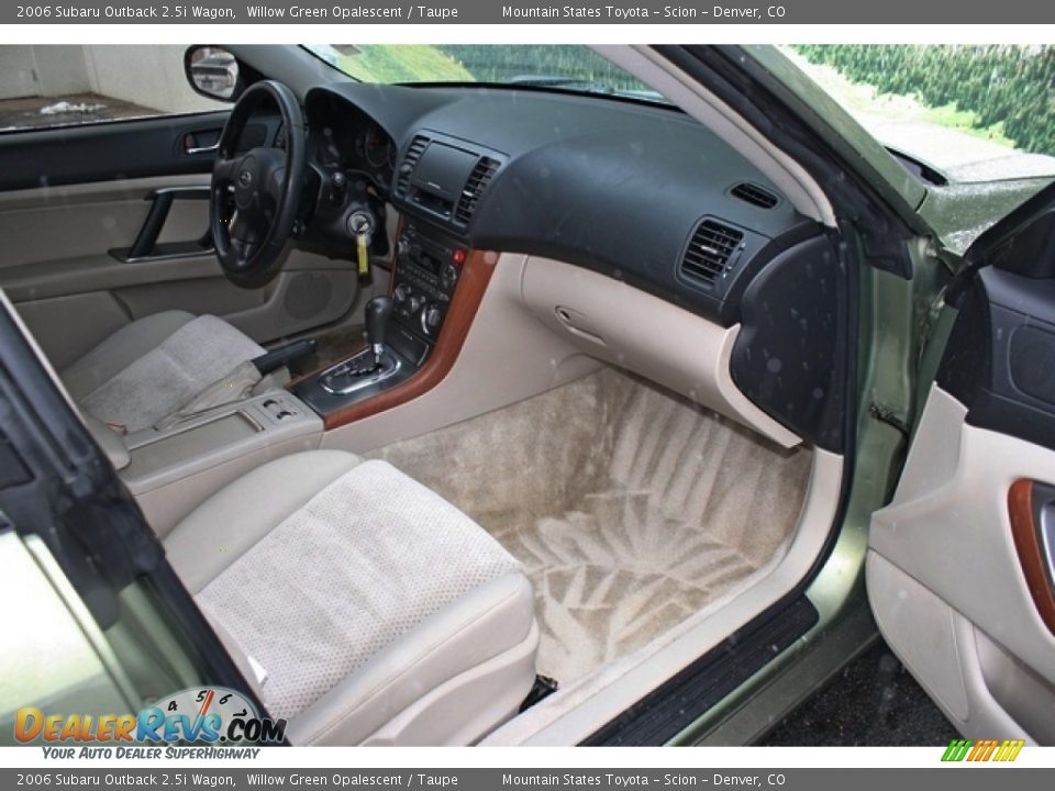 2006 Subaru Outback 2.5i Wagon Willow Green Opalescent / Taupe Photo #14