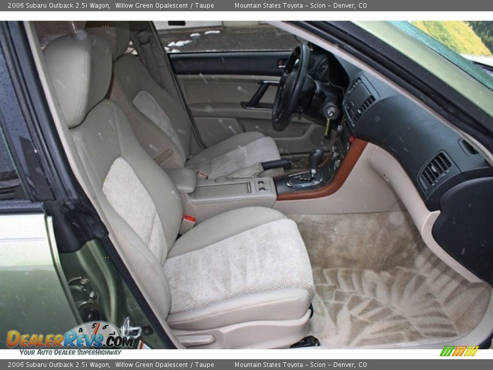 2006 Subaru Outback 2.5i Wagon Willow Green Opalescent / Taupe Photo #15