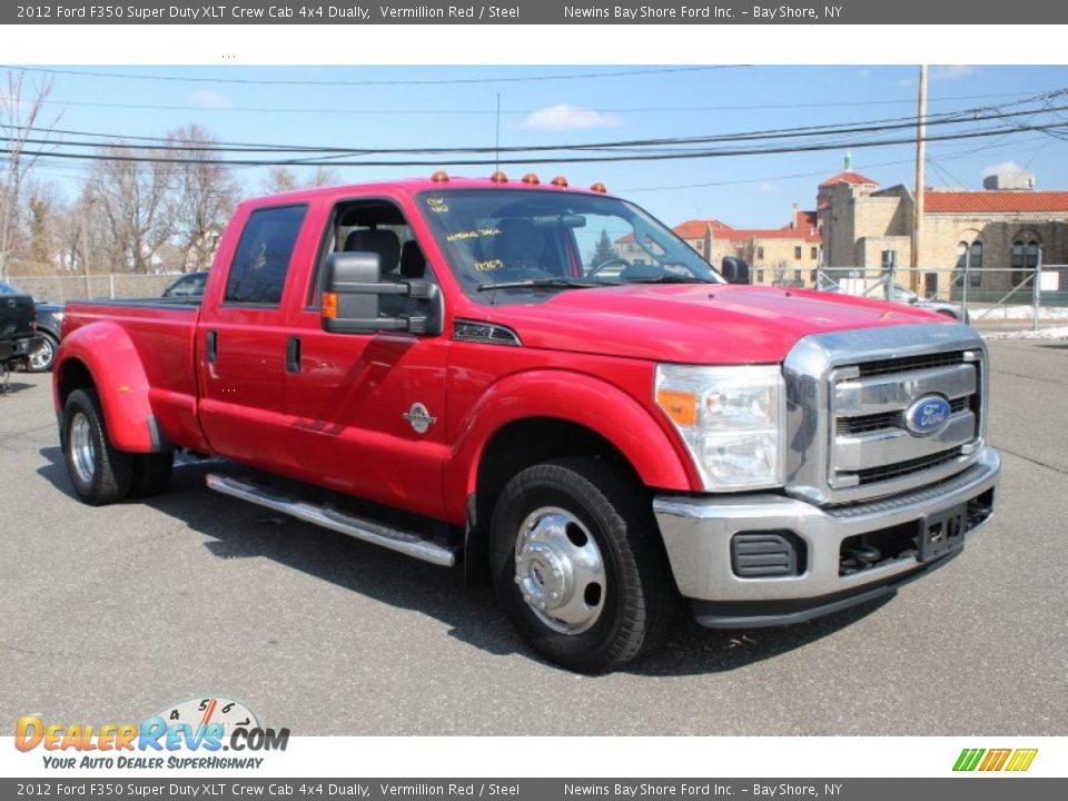 Front 3/4 View of 2012 Ford F350 Super Duty XLT Crew Cab 4x4 Dually Photo #8