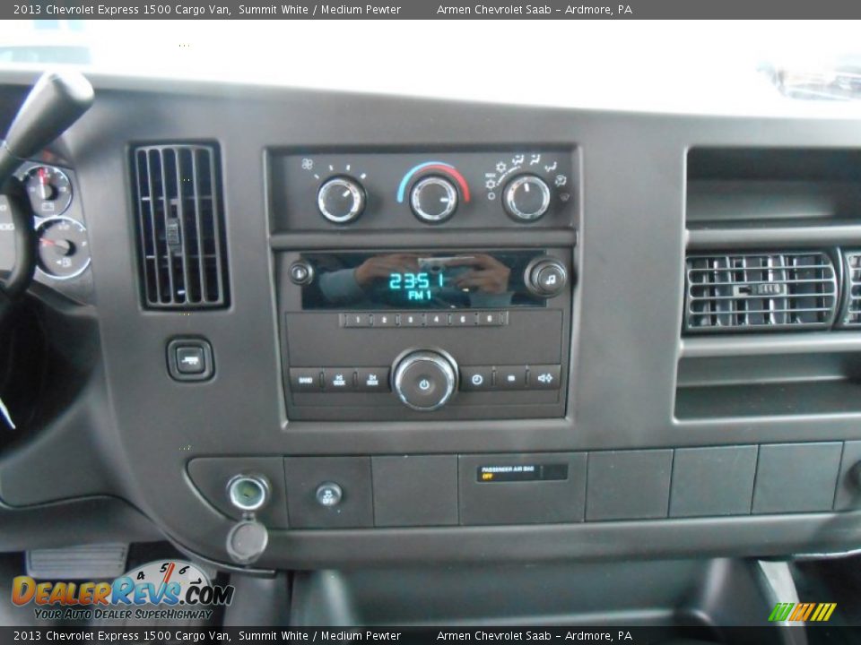 2013 Chevrolet Express 1500 Cargo Van Summit White / Medium Pewter Photo #12