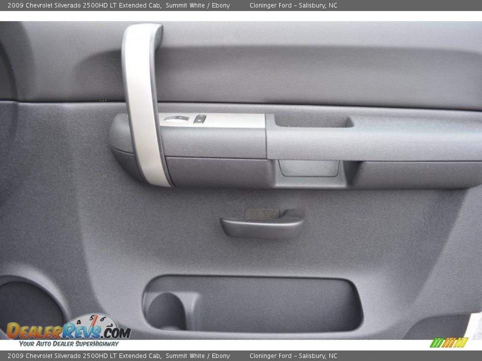 2009 Chevrolet Silverado 2500HD LT Extended Cab Summit White / Ebony Photo #16