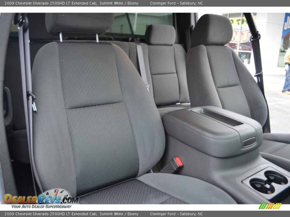 2009 Chevrolet Silverado 2500HD LT Extended Cab Summit White / Ebony Photo #17
