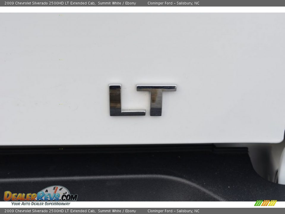 2009 Chevrolet Silverado 2500HD LT Extended Cab Summit White / Ebony Photo #21