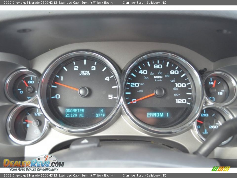 2009 Chevrolet Silverado 2500HD LT Extended Cab Summit White / Ebony Photo #28