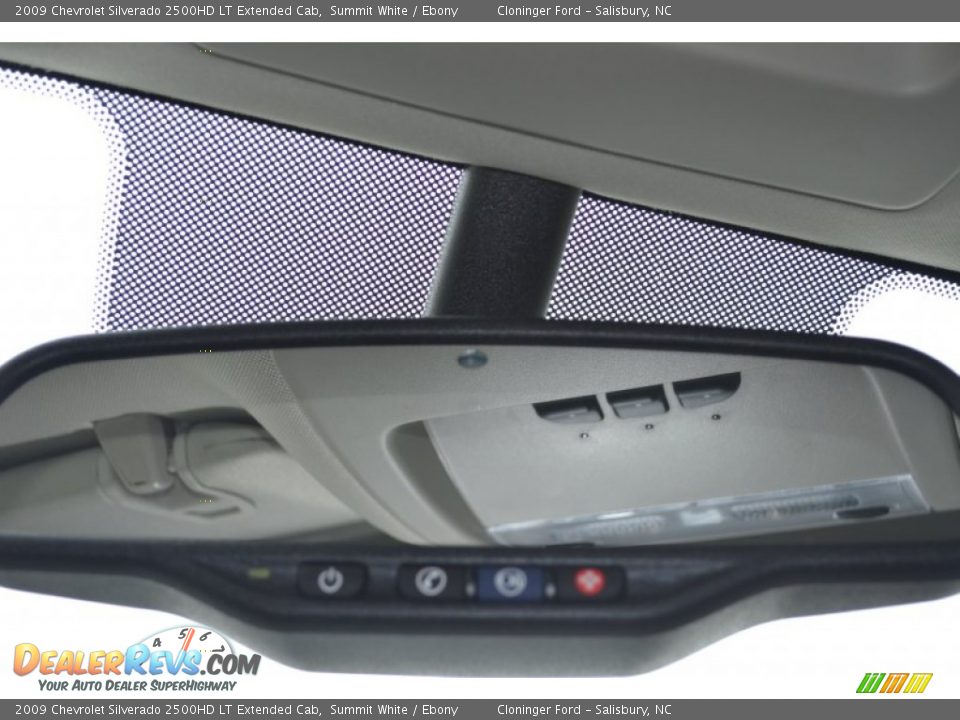 2009 Chevrolet Silverado 2500HD LT Extended Cab Summit White / Ebony Photo #32